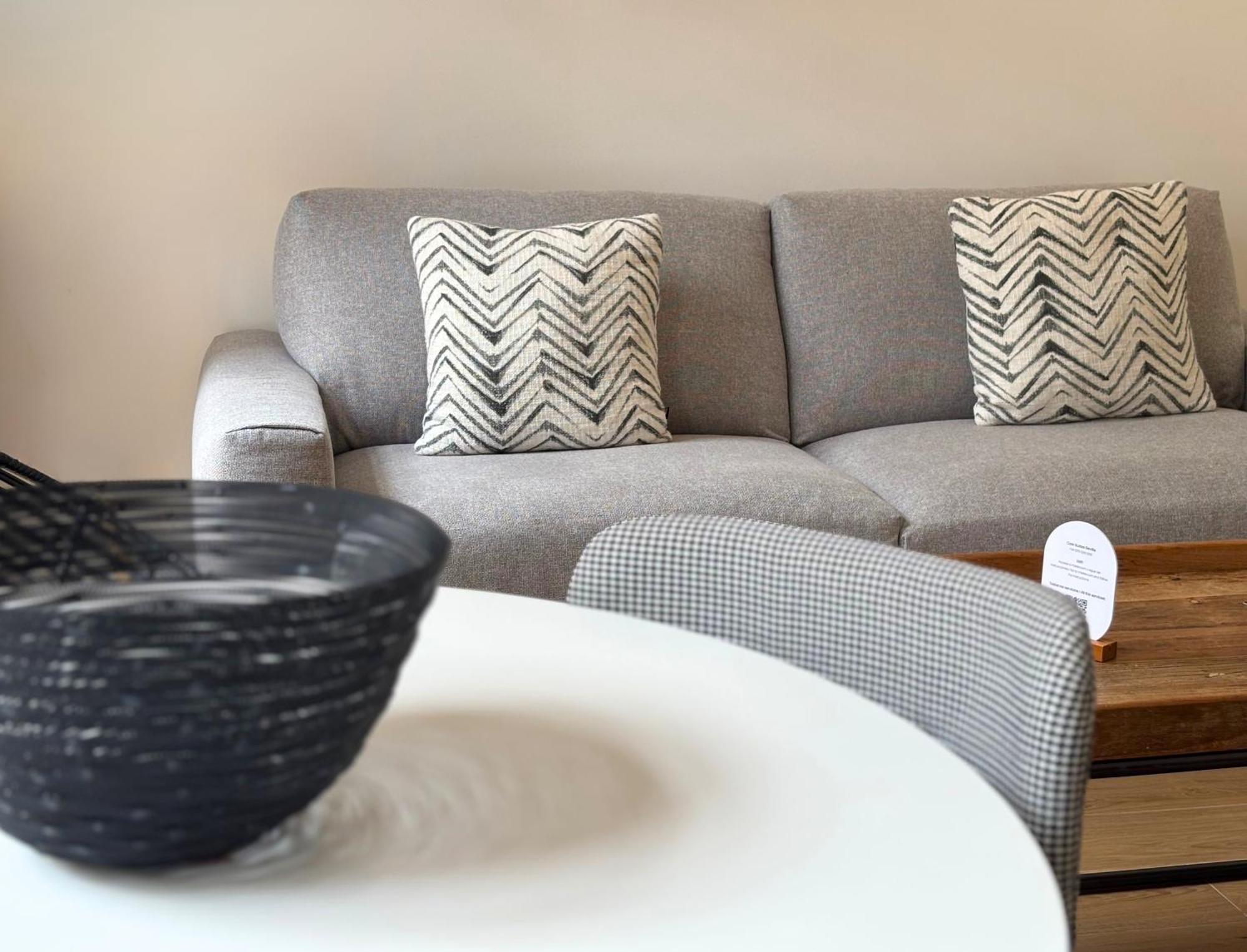 Apartamentos Core Suite Sevilla Ngoại thất bức ảnh